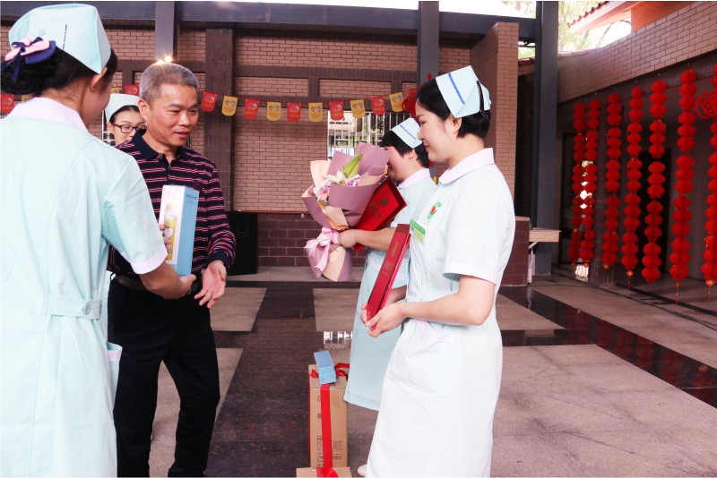 桂林夕阳红养老中心  养生养老  桂林旅游  康复理疗　职工疗养　候鸟旅居　休闲旅游 疗养院