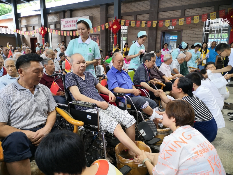 桂林夕阳红养老中心  养生养老  桂林旅游  康复理疗　职工疗养　候鸟旅居　休闲旅游－广西桂林冶金疗养院