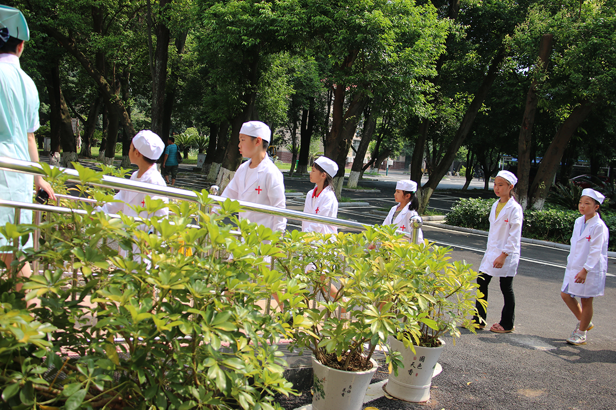 桂林夕阳红养老中心  养生养老  桂林旅游  康复理疗　职工疗养　候鸟旅居　休闲旅游－广西桂林冶金疗养院